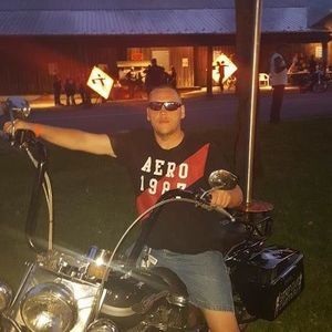 Meet your Posher, Clay